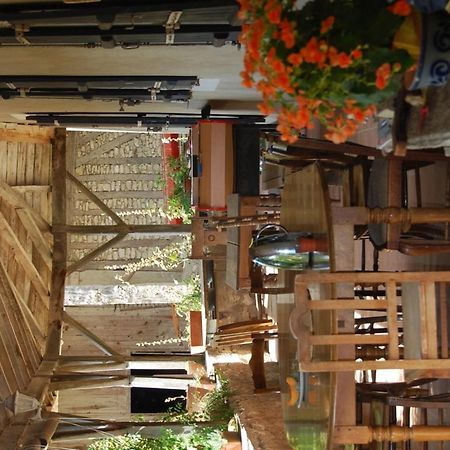 Chambres D'Hotes Le Chintre Queyssel Zewnętrze zdjęcie